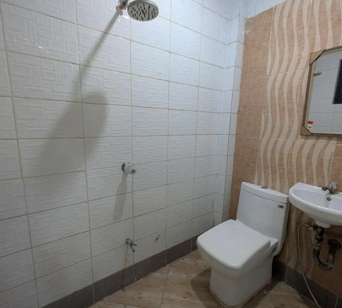 펜션 Spacious 3-Floor 6-Br Home, Pool, Bbq, Ktv, Wifi