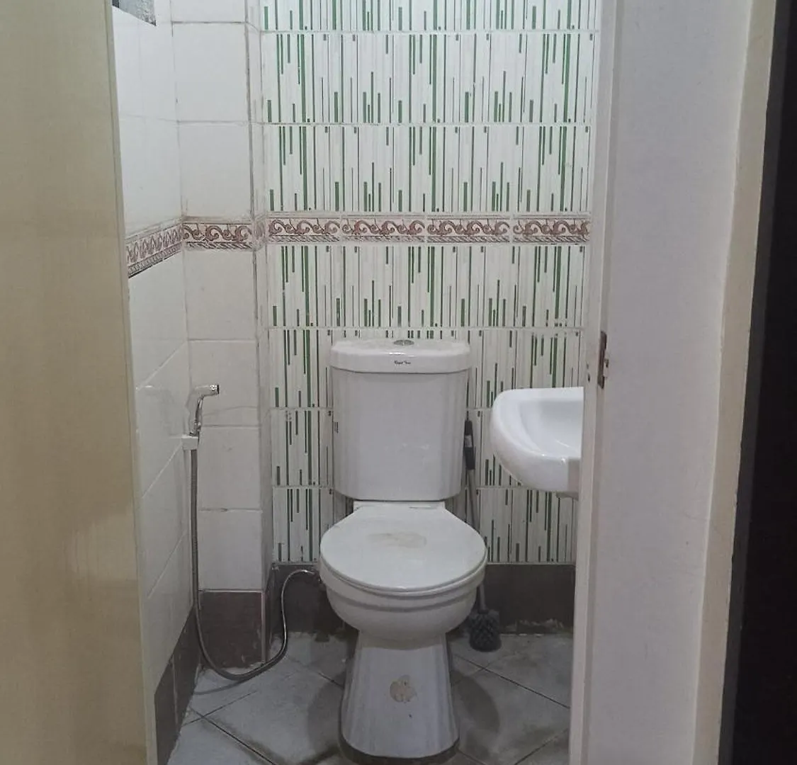 Spacious 3-Floor 6-Br Home, Pool, Bbq, Ktv, Wifi