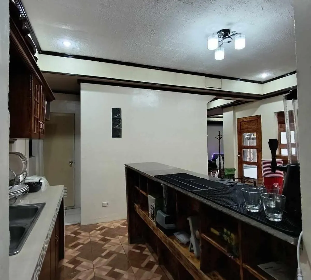 Spacious 3-Floor 6-Br Home, Pool, Bbq, Ktv, Wifi 0*, Davao City 필리핀