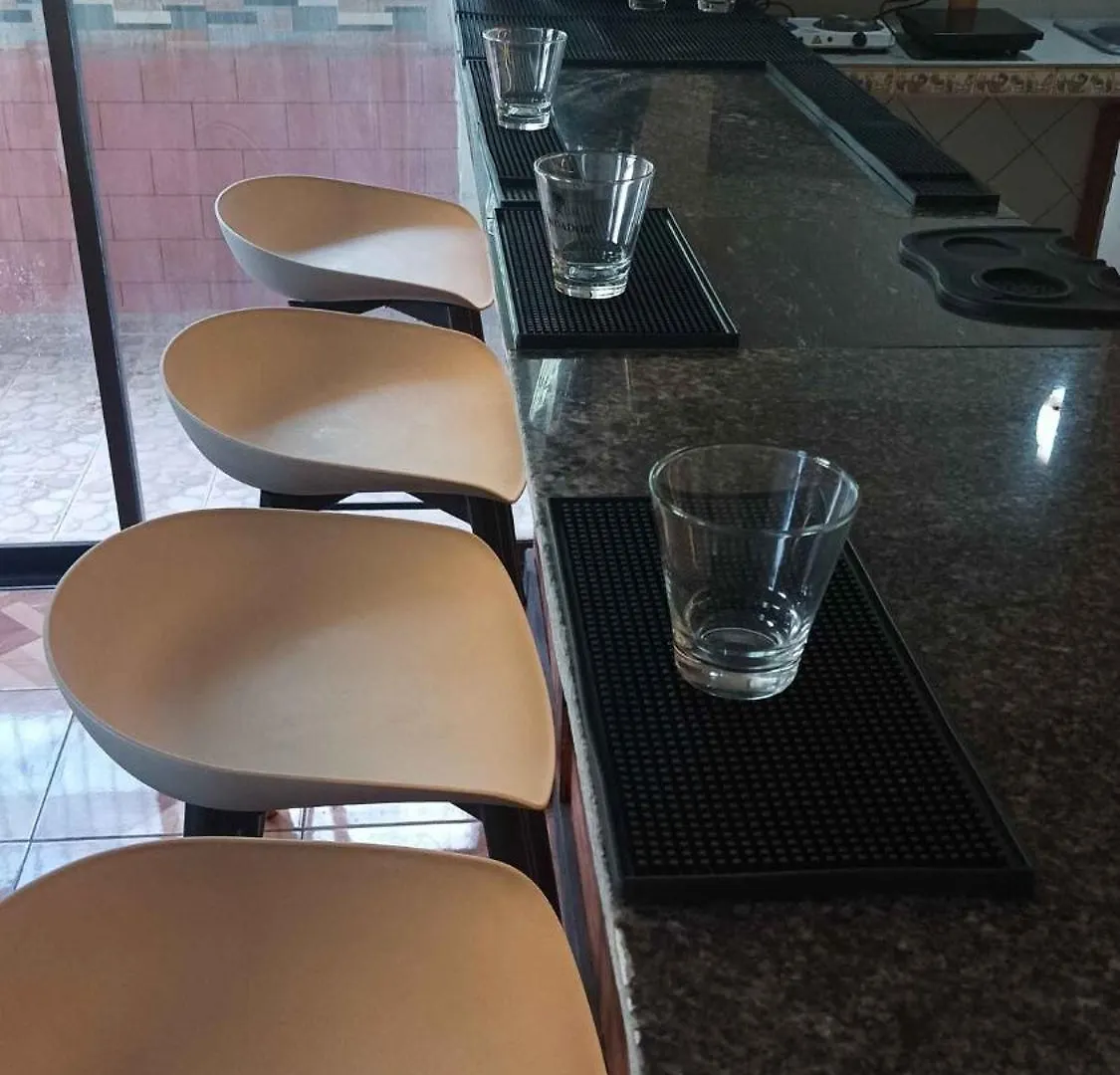펜션 Spacious 3-Floor 6-Br Home, Pool, Bbq, Ktv, Wifi
