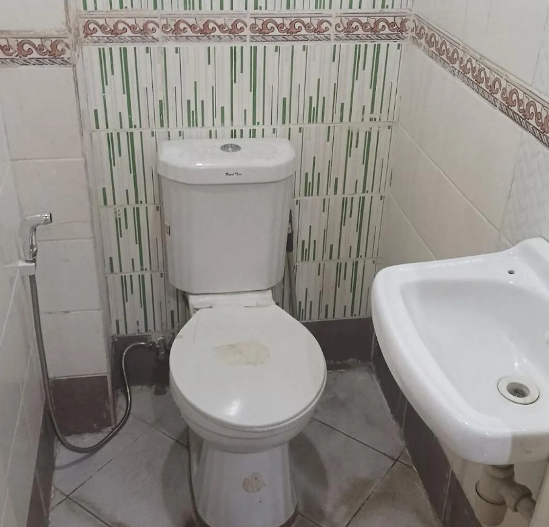 Spacious 3-Floor 6-Br Home, Pool, Bbq, Ktv, Wifi 필리핀